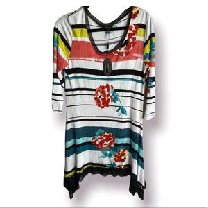 NWT CUPIO Floral Top